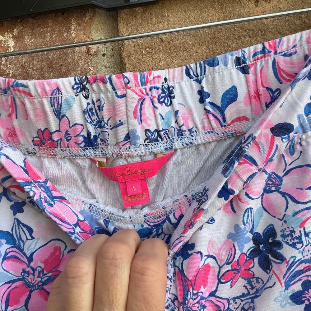 Lily Pulitzer Kylar knit Women's Shorts - Pink and Blue - Picture 2 of 4